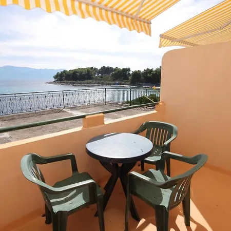 Apartments And Rooms By The Sea Sucuraj, Hvar - 4029 Sućuraj