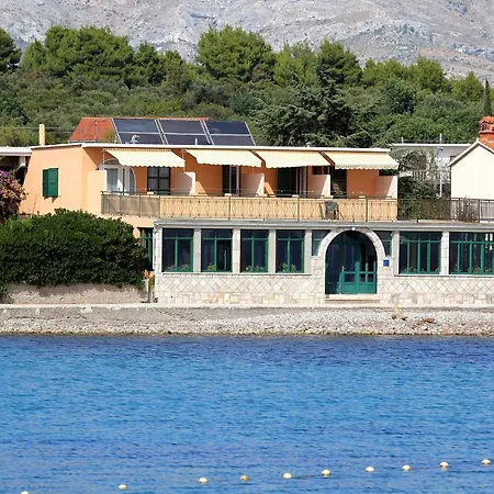 Apartments And Rooms By The Sea Sucuraj, Hvar - 4029 3* Sucuraj