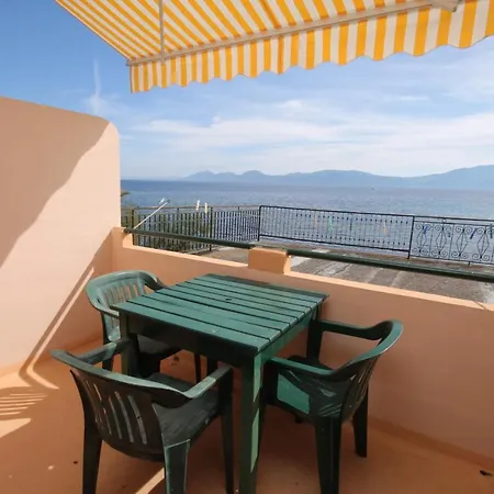 Guest house Apartments And Rooms By The Sea Sucuraj, Hvar - 4029 3*